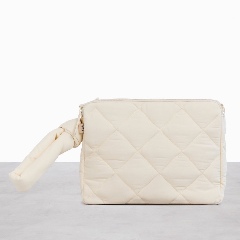 The Clutch in Garden Party by BEIS